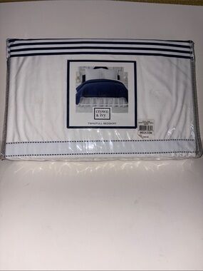 crown & ivy White Bedskirt with Navy Trim